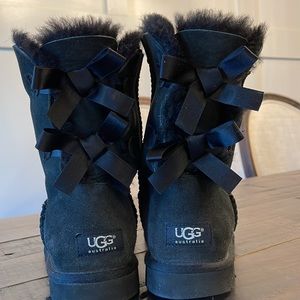 🖤 UGG Bailey Bow Black Boot 7